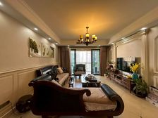 中渝山顶道国宾城 中间楼层正看中庭 装修保持9成新 必看保真