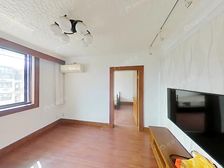 标准两房一厅,厅卧室全朝南,不靠路位置安静 诚心卖