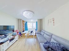 50万精装修西城月坛复兴门北大街大三居1994年 小区能停车