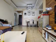 高新天街微电园旁 首创光和城 二房 65万