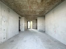全湖景房 绿地中央公园毛坯四房 南北通透双阳台 看房提前约