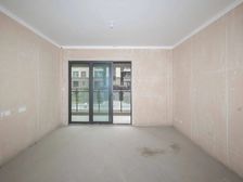 妇幼旁 雅居乐路劲棠颂4室毛坯 前排洋房好采光 南北通透