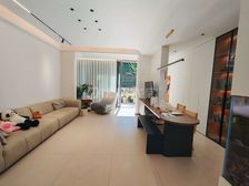 美的国宾府上下四层洋房,带电梯产权满二拎包入住