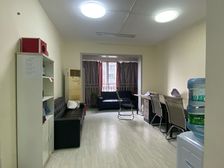 九龙坡区 杨家坪步行街斌鑫世纪城 二房 65万