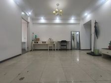 九龙坡区杨家坪步行街 杨家坪建行大楼 二房