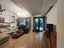 渝北区 协信春山台 五房 230万