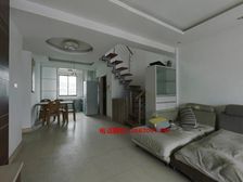 香城二期经典复式 带前后大露台 使用率很高 随时看房