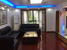 金湾华庭4室2厅2卫南北朝向350.0万元/套出售