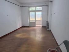 大沽北路 一楼两室 双阳台 位置好 无遮挡 随时看