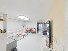 良乡龙湖天街旁 精装修大三居室 中间楼层 拎包入住