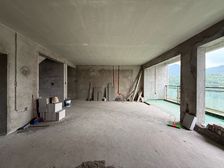 高新区 龙湖U城旁 师大苑 三房 139万