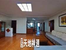 天地神通梅苑带电梯很好的户型挨着水库边精装3居室