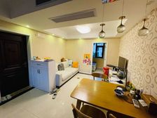 紧邻地铁,超高性价比,不靠马路,看房随时,全明户型