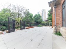 新出莱蒙城别墅 毛坯 大院子 急卖 随时看房