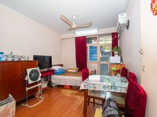 曹二附属近地铁...双南两房双天井...小区中心位置采光不挡