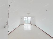 央企开发,只挂我司一家,新上复式带阁楼,看房方便有钥匙,