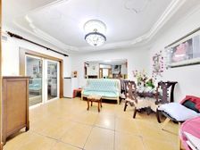 弄里人家新上联排,带大花园,房东自住保养好,带露台,欢迎品鉴