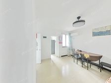 新上房源!D铁口500米!正规全明1室1厅!中间楼层!方便看