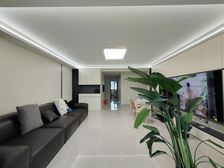 南北通透栖美国际3室2厅豪华装修