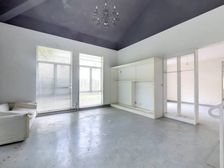 新上天籁园独栋,满五,朝南大花园;诚意出售,欢迎品鉴。