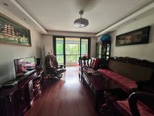 外环内,地铁口!双南一北三房,厅南北通,两卫,边套全明采光好