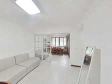 一楼带院子,南北通透,7.13号长清站,诚意出售,看房方便