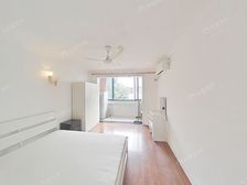 新上 朝南一室 中间楼层 采光好满五年