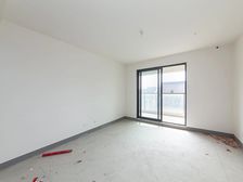 新出绿城江南里 洋房 毛坯 特价急卖 随时看房