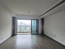 星旅光年 电梯房 双卫格局 南向采光好 交通便利 刚需小三居