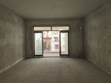 大渡口区 国瑞爱与山C区 三房 160万