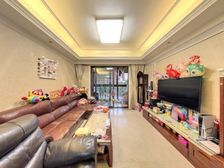 有产权车位一起出售,保养好,大金空调 德国威能地暖,欢迎品鉴