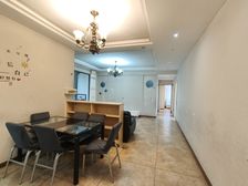 保利香雪东向三居 满二精装低层户型优 性价比高 诚心出售