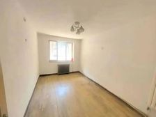 和平万全有座位 一楼临街可开门脸 公产房可变私 近 可贷