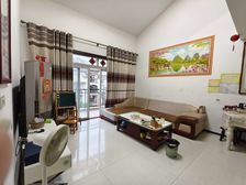 圣天湖西岸4室2厅2卫东朝向58.0万元/套出售