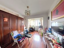 一房带大阁楼,可住三代人的好房子,上下两个独立空间,欢迎品鉴