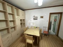 振宁公寓大两房,通风采光好,近北湖市场和地铁口