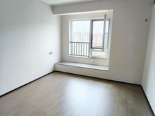 装修好 居住密度低 南北通透 商品住宅 双卫生间 带电梯