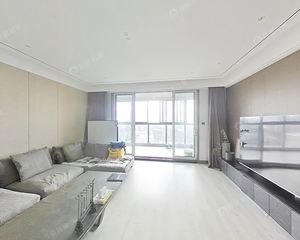 常发豪华大平层、全新现代装修风格、花了150个w