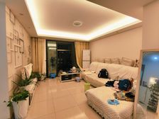 新里西斯莱公馆2房南精装真实好房