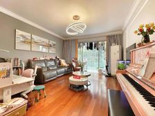 厅宽4.2米!电梯高层,已做三房,置换出售,看房方便