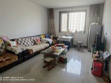 房租诚心出售 精装修 随时签约 迁户 方便看房