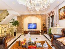 独栋别墅,欧式风格,子母车位,送入室花园,诚意出售,必看好房