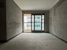 巴南区 金科泊云府洋房,三房两卫,朝中庭