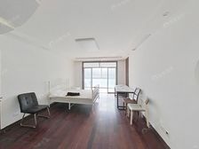 有钥匙随时看!小区自带沿河公园,户型南北通,电梯中层,诚意售