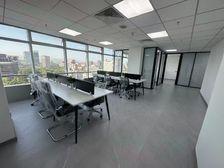 人民大学地铁站,银海大厦86平-500平,精装随时用