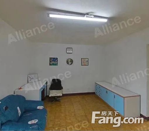 金堂南里南北通透一居室 简装中层 家具齐全 拎包入住