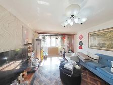 淞虹D铁站500米!大融城荟聚商圈!小区中间位置!诚心出售