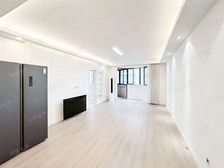 罗马电梯房,主卧朝南,品质小区,精装修,诚意出售