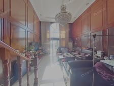 大上海米兰园联排别墅有天有地可安装室内电梯体验不同生活方式