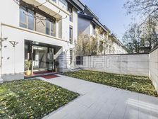 双拼别墅,20年次新房,100平大花圜,顶天立地,有双车位